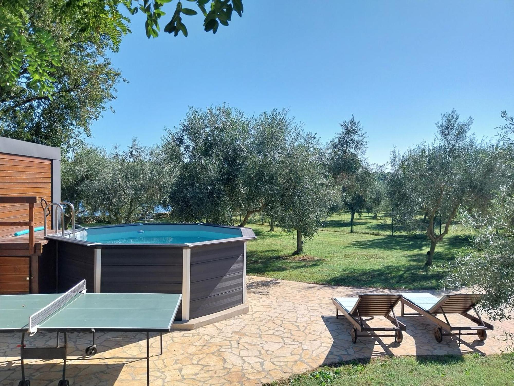 Beach House Ive With Jacuzzi, Pool, Playground And Bbq In An Olive Grove With A Beach, Pomer - Istria エクステリア 写真