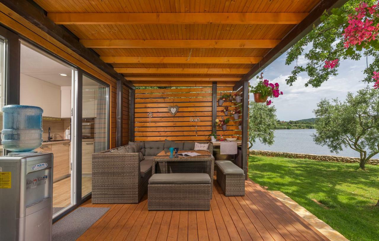 Beach House Ive With Jacuzzi, Pool, Playground And Bbq In An Olive Grove With A Beach, Pomer - Istria エクステリア 写真